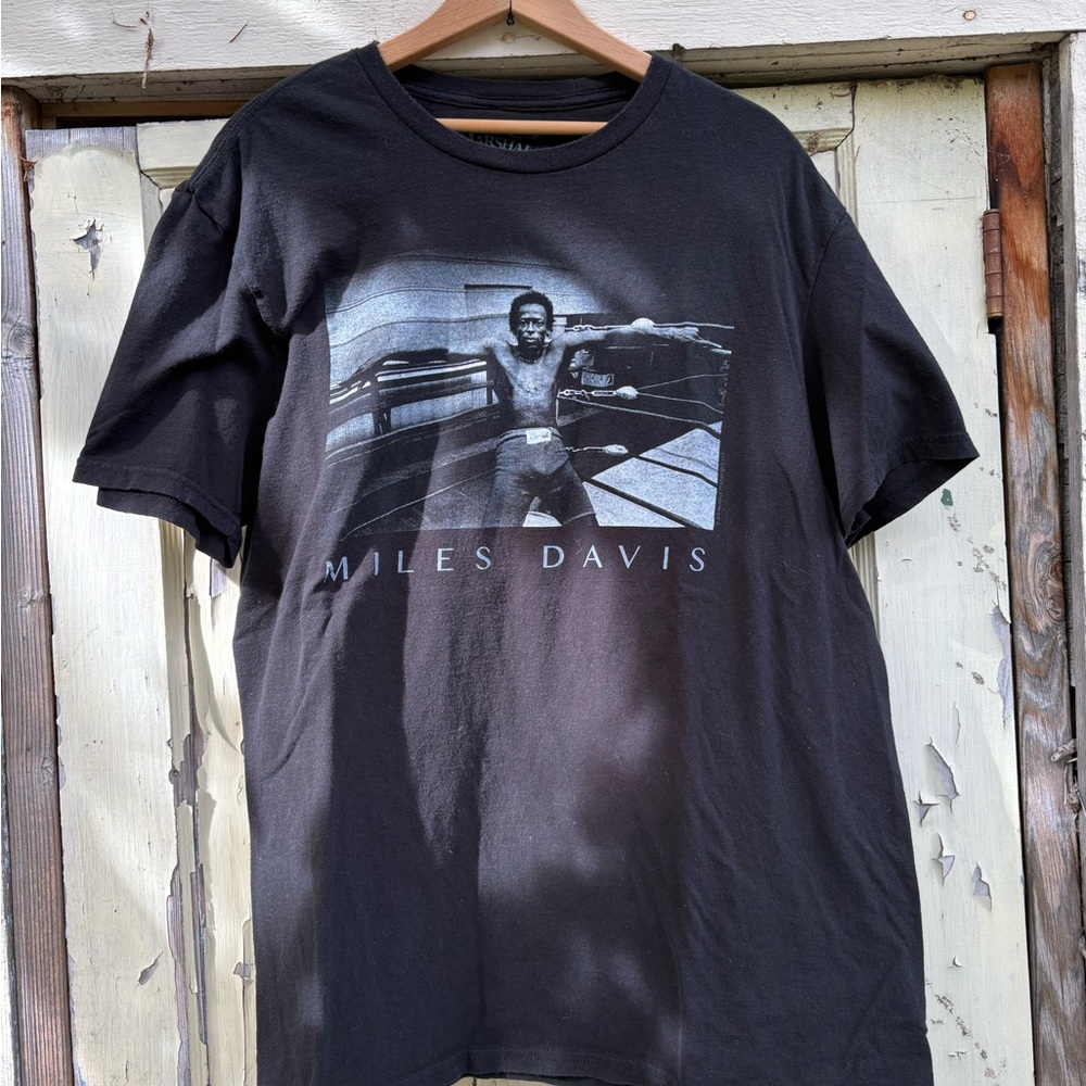 MILES DAVIS Black Graphic T-Shirt